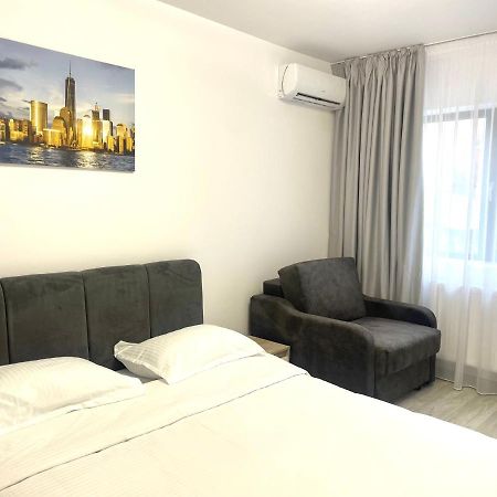Cleopatra 3 Apartment Ipotesti  Luaran gambar