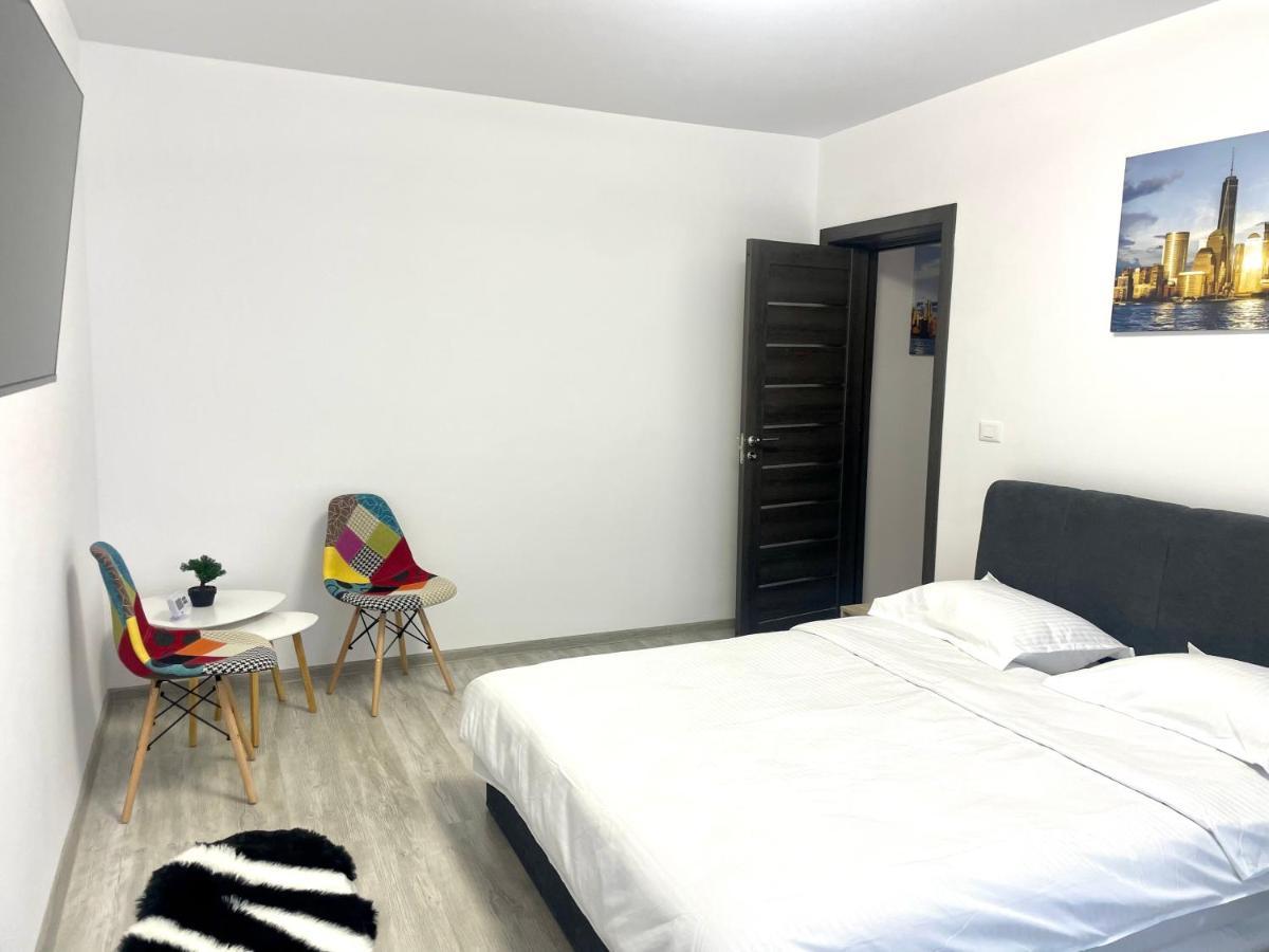 Cleopatra 3 Apartment Ipotesti  Luaran gambar