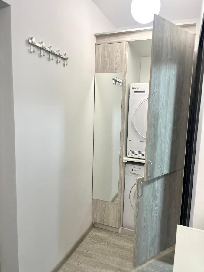 Cleopatra 3 Apartment Ipotesti  Luaran gambar