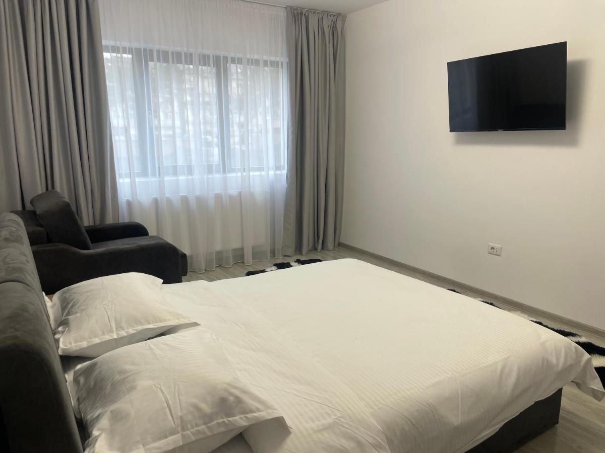 Cleopatra 3 Apartment Ipotesti  Luaran gambar
