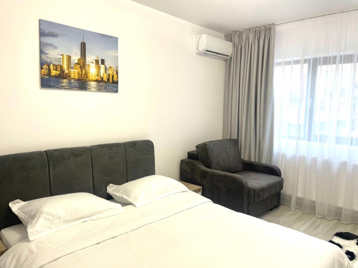 Cleopatra 3 Apartment Ipotesti  Luaran gambar